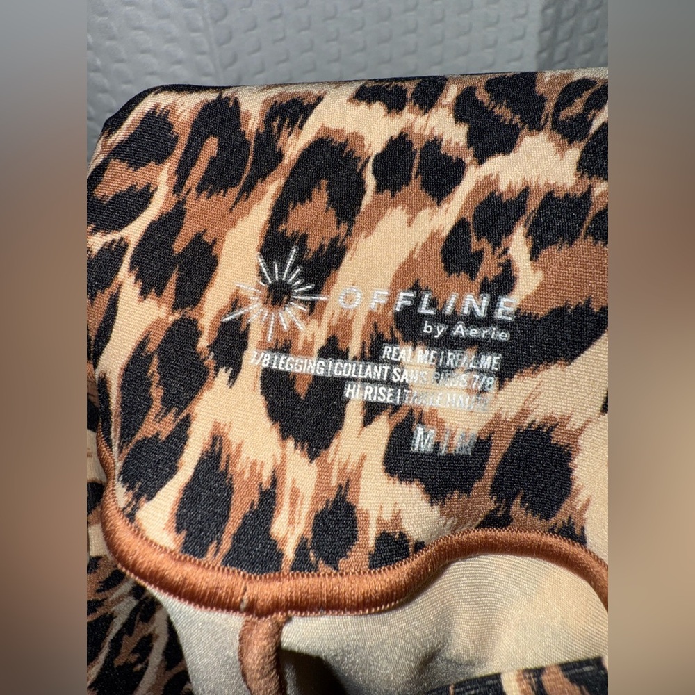 OFFLINE By Aerie Real Me Leggings with matching top ( DIFFERENT SIZES ) - Picture 11 of 11